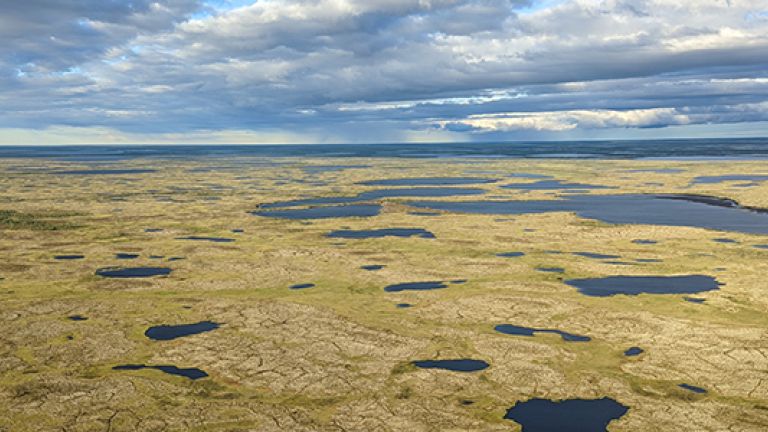 Le paysage du Nunavik est transformé par les changements géomorphologiques causés par le dégel du pergélisol.