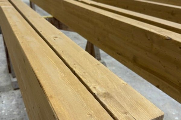 Des planches de bois