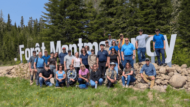 La délégation de l'Association des produits forestiers du Canada (APFC) lors de la visite à la Forêt Montmorency